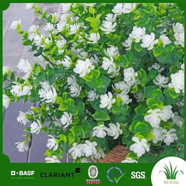 Arrangements de fausses fleurs